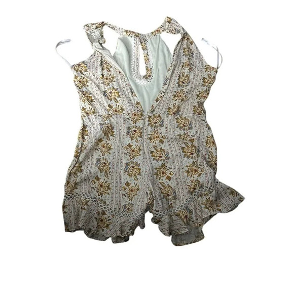 Indigo Rein Floral Halter Romper M Multicolor Crochet Ruffle Hem - Picture 2 of 4